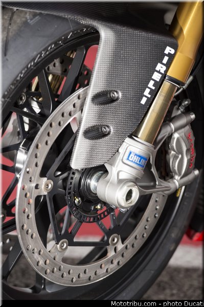 ducati_2013_panigale_1199_r_0090