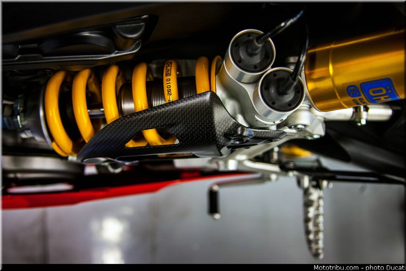 ducati_2013_panigale_1199_r_0093