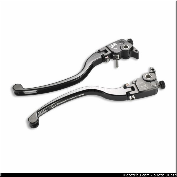 ducati_2013_panigale_1199_r_0116
