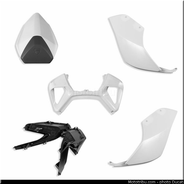ducati_2013_panigale_1199_r_0122