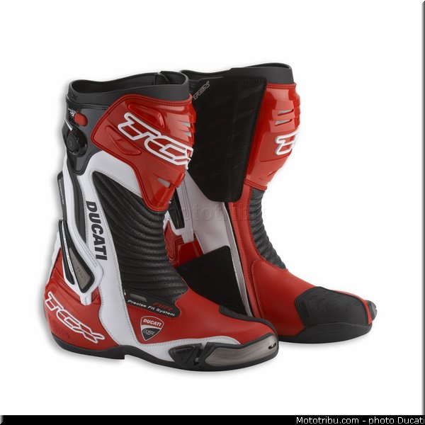ducati_2013_panigale_1199_r_0129