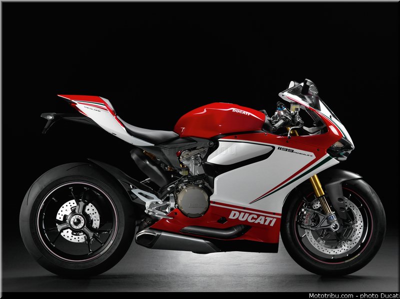 ducati_2013_panigale_1199_s_010
