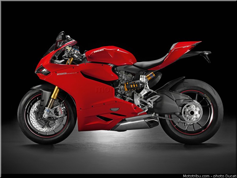 ducati_2013_panigale_1199_s_011