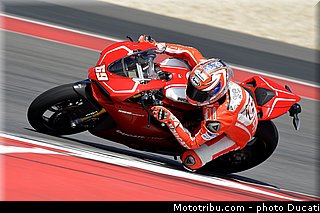 ducati_2013_panigale_1199_r_0019.jpg