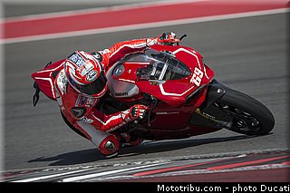 ducati_2013_panigale_1199_r_0020.jpg