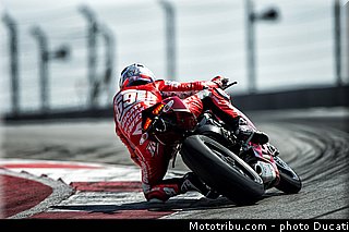 ducati_2013_panigale_1199_r_0025.jpg
