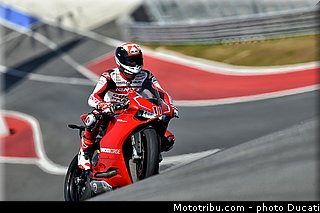 ducati_2013_panigale_1199_r_0030.jpg