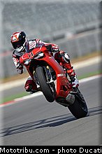 ducati_2013_panigale_1199_r_0039.jpg