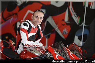 ducati_2013_panigale_1199_r_0040.jpg
