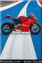 ducati_2013_panigale_1199_r_0056.jpg