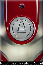 ducati_2013_panigale_1199_r_0087.jpg