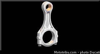 ducati_2013_panigale_1199_r_0094.jpg