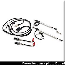 ducati_2013_panigale_1199_r_0118.jpg