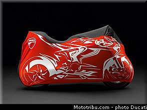 ducati_2013_panigale_1199_r_0125.jpg
