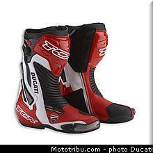 ducati_2013_panigale_1199_r_0129.jpg