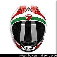 ducati_2013_panigale_1199_r_0131.jpg