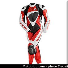 ducati_2013_panigale_1199_r_0137.jpg