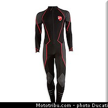 ducati_2013_panigale_1199_r_0139.jpg