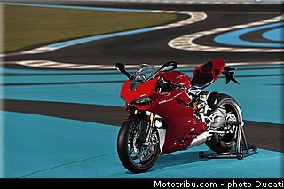 ducati_2013_panigale_1199_s_005.jpg