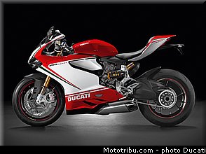 ducati_2013_panigale_1199_s_008.jpg