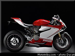 ducati_2013_panigale_1199_s_010.jpg