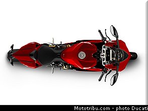 ducati_2013_panigale_1199_s_015.jpg