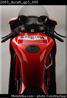 2003_ducati_gp3_005.jpg