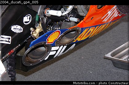 2004_ducati_gp4_005.jpg