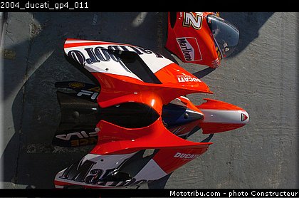2004_ducati_gp4_011.jpg