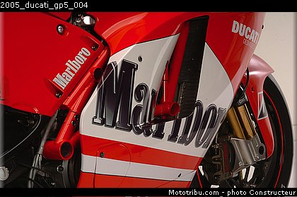 2005_ducati_gp5_004.jpg