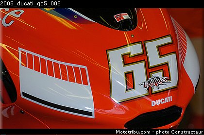 2005_ducati_gp5_005.jpg