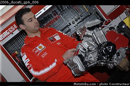 2006_ducati_gp6_006.jpg