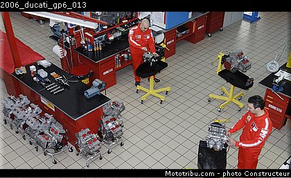 2006_ducati_gp6_013.jpg