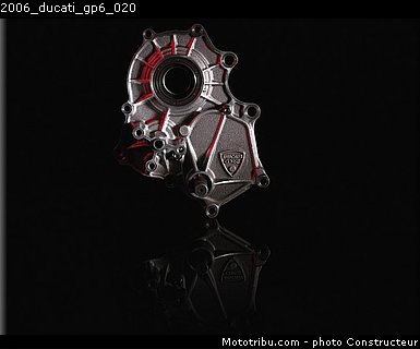 2006_ducati_gp6_020.jpg