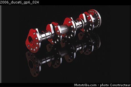 2006_ducati_gp6_024.jpg