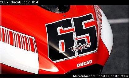 2007_ducati_gp7_014.jpg