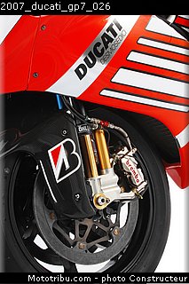 2007_ducati_gp7_026.jpg