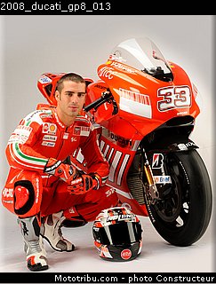 2008_ducati_gp8_013.jpg