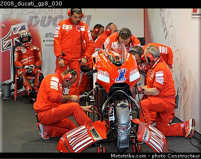 2008_ducati_gp8_030.jpg