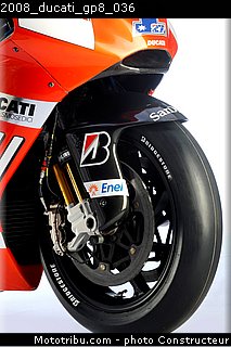 2008_ducati_gp8_036.jpg