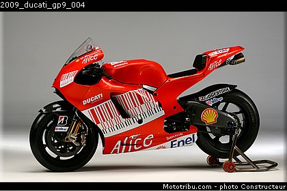 2009_ducati_gp9_004.jpg