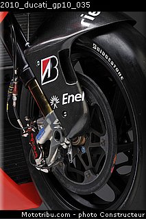 2010_ducati_gp10_035.JPG