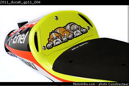 2011_ducati_gp11_004.jpg