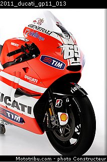 2011_ducati_gp11_013.jpg