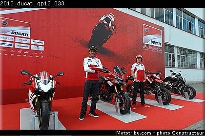 2012_ducati_gp12_033.jpg