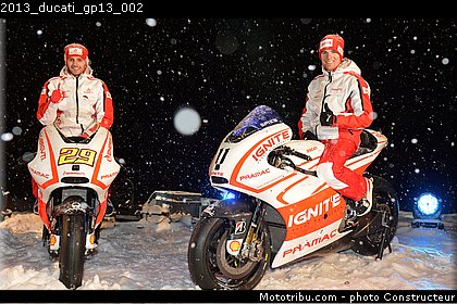 2013_ducati_gp13_002.jpg