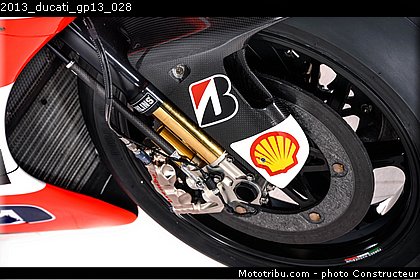 2013_ducati_gp13_028.jpg