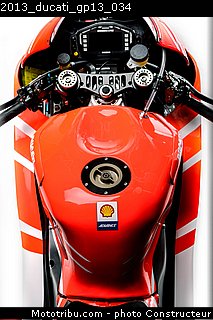 2013_ducati_gp13_034.jpg