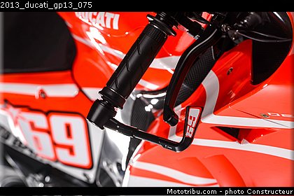 2013_ducati_gp13_075.jpg