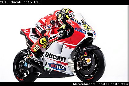 2015_ducati_gp15_015.jpg